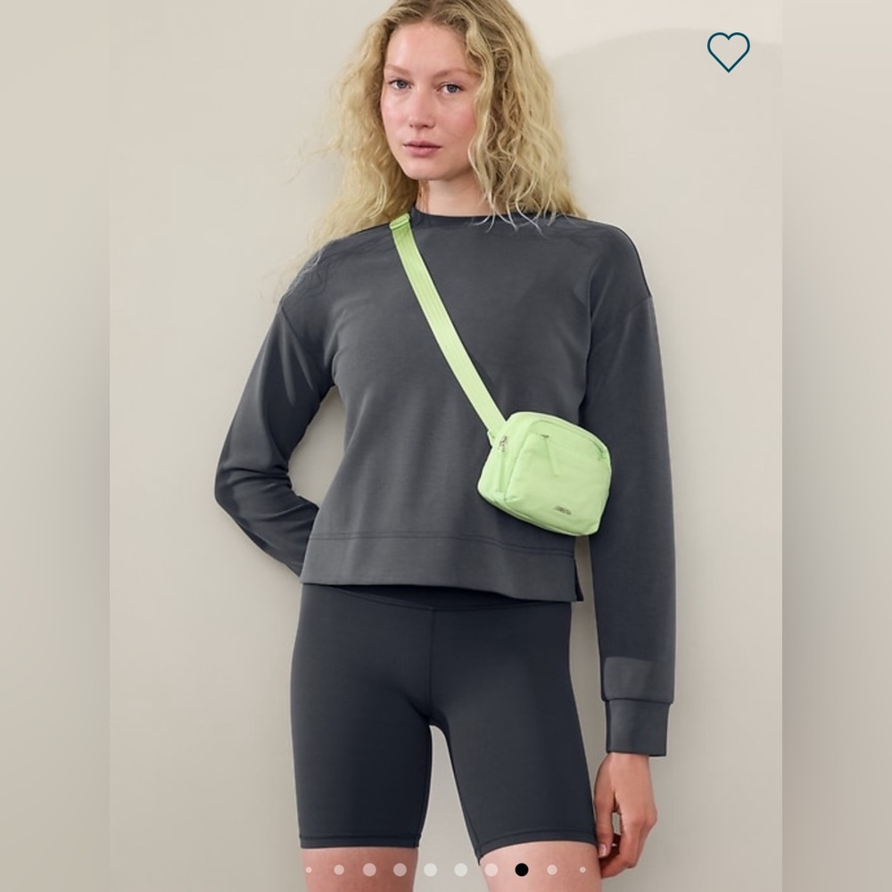 Athleta NWT Seasoft Crewneck Sweatshirt Cosmos size Medium